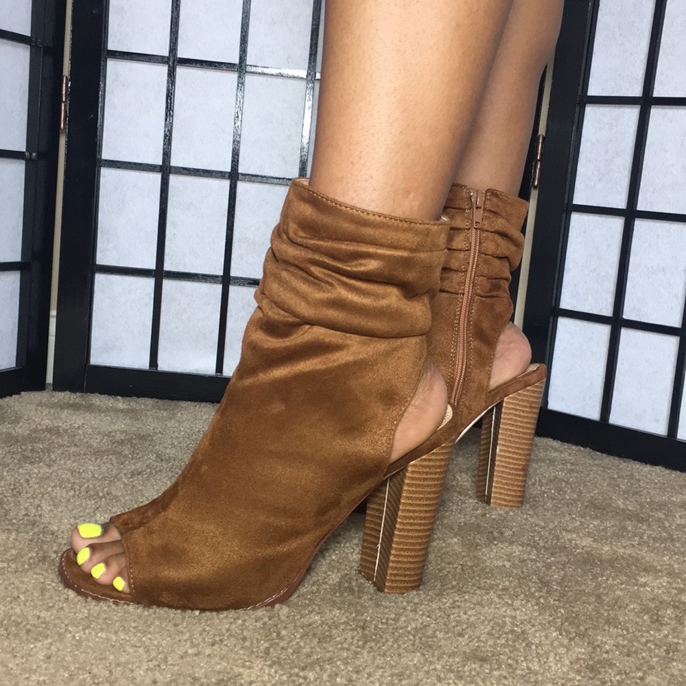 Suedes booties - Picture 2 of 4